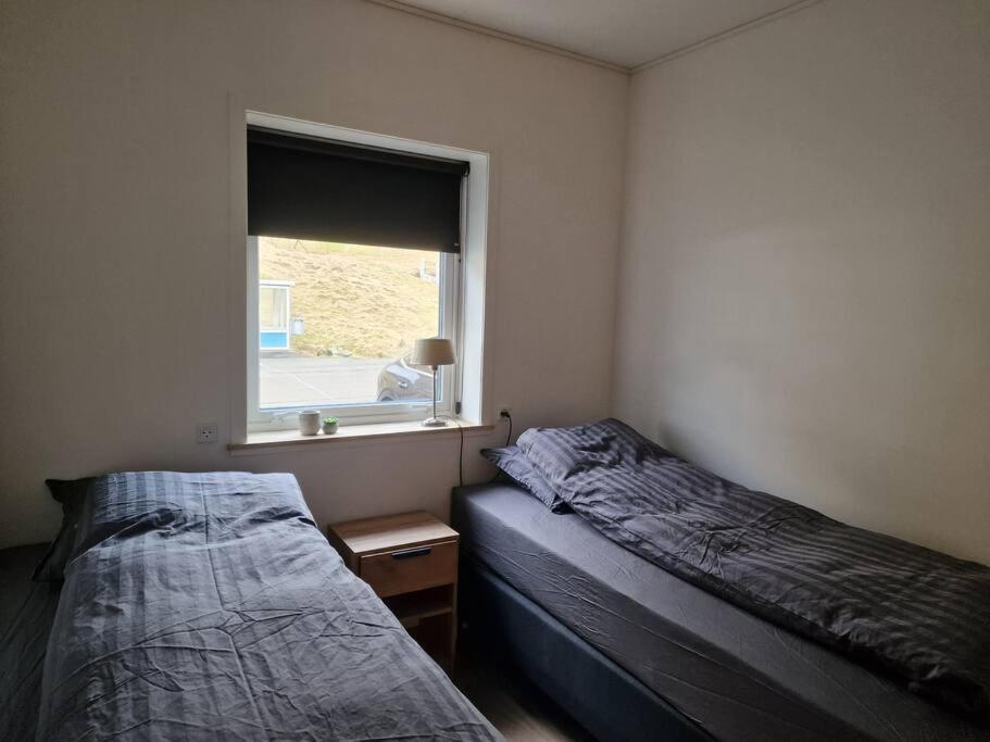 Oyndarfjordur New Flat With Hot Tub - No3 아파트 외부 사진